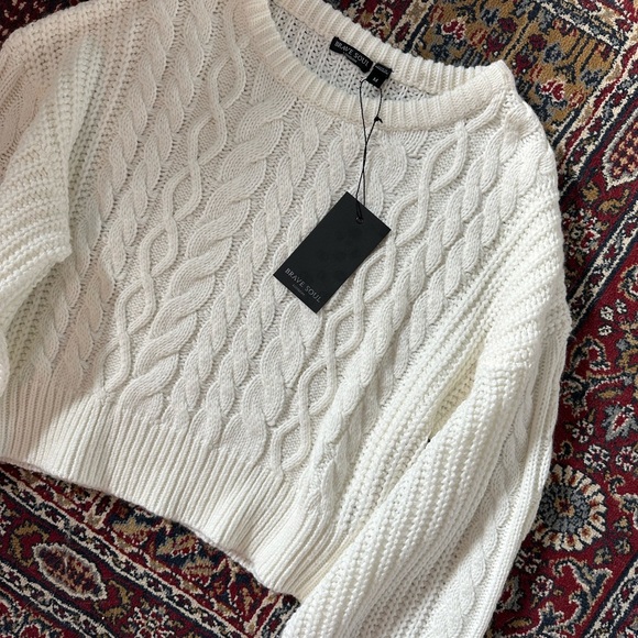 Bnwt, cable knit sweater - Picture 4 of 6